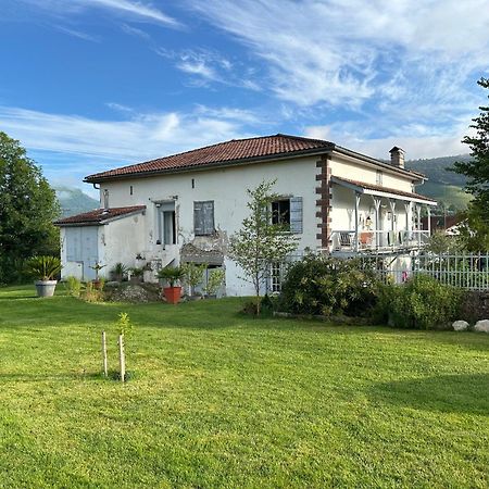 Maison D'Hotes Larraldia Uhart-Cize 외부 사진